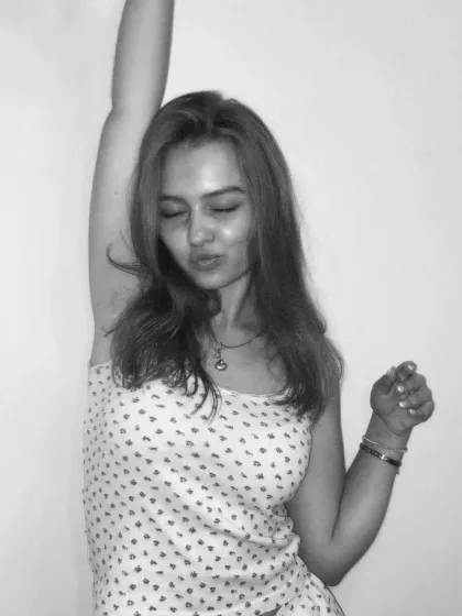 Vanessa Iskra фото 1 - Дубай, 28 лет, азиатка, стройная, блондинка, 165 см, 50 кг, грудь 2, фото 1
